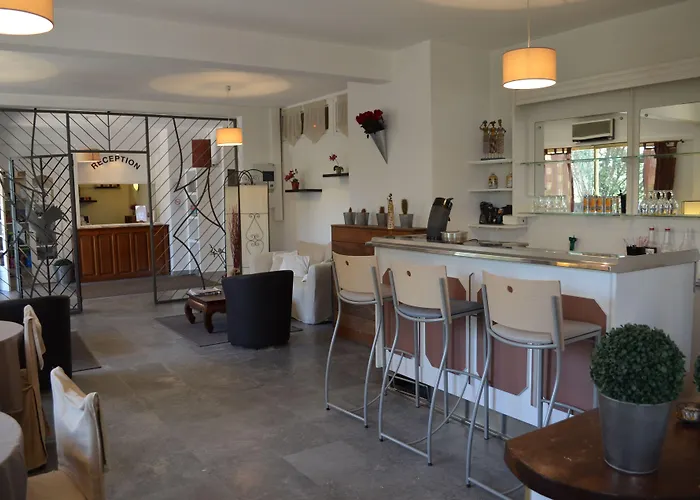 L'aiglon Bylitis מלון פורטו-וישיו