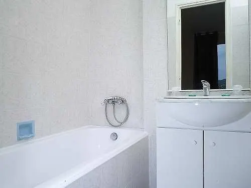 L'aiglon Bylitis 2* פורטו-וישיו