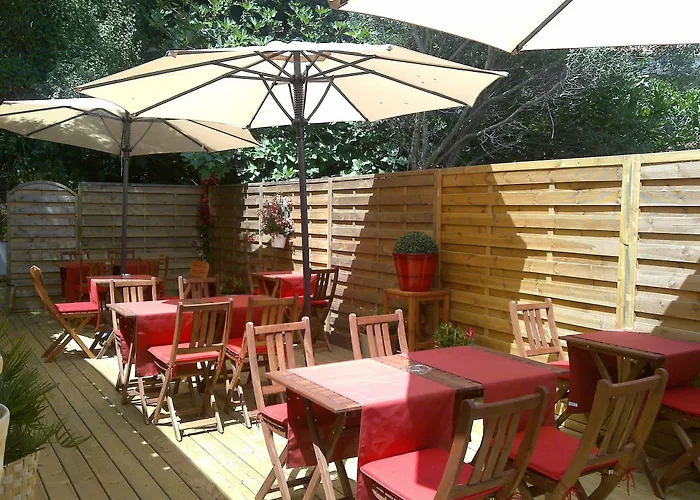 מלון L'aiglon Bylitis 2*