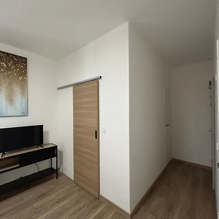 فندق L'aiglon Bylitis 2*