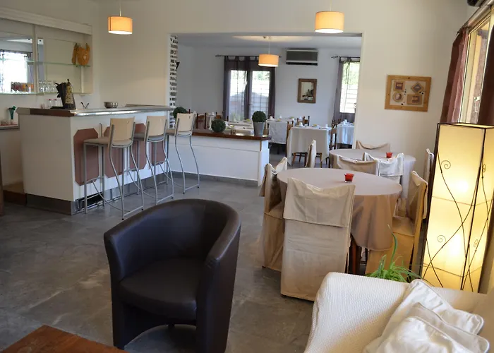 L'aiglon Bylitis Hotell